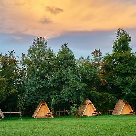 Glamping Village - Speleo Camp Логатец Экстерьер фото