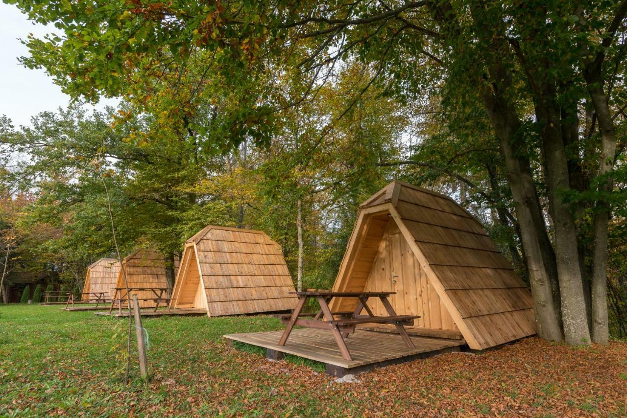 Glamping Village - Speleo Camp Логатец Экстерьер фото